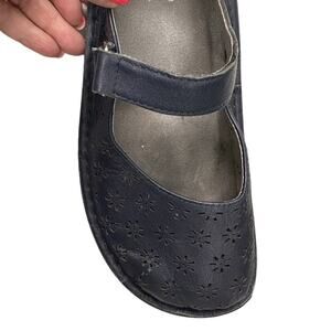 Alegria Women’s EU40 US9.5/10 Blue Leather Laser cut Comfort Mary Jane Clog